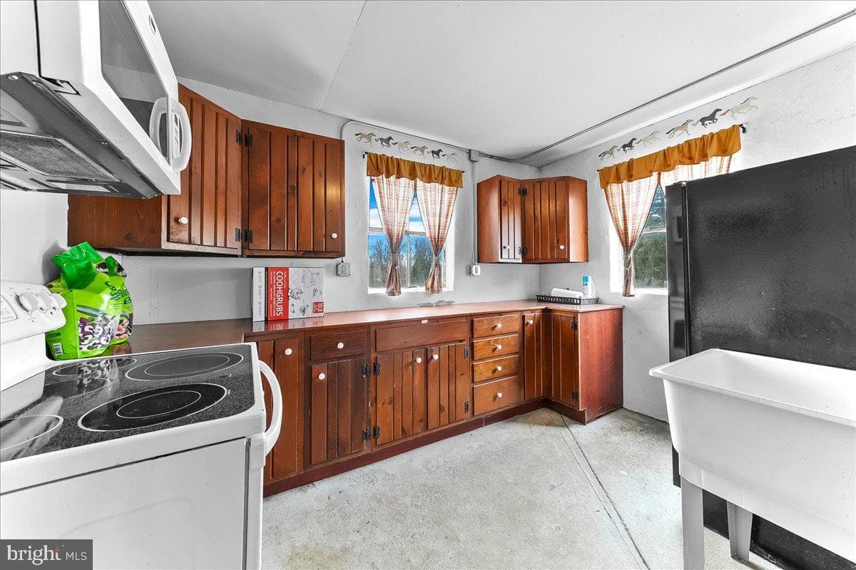 2563 Veronica Drive photo 55