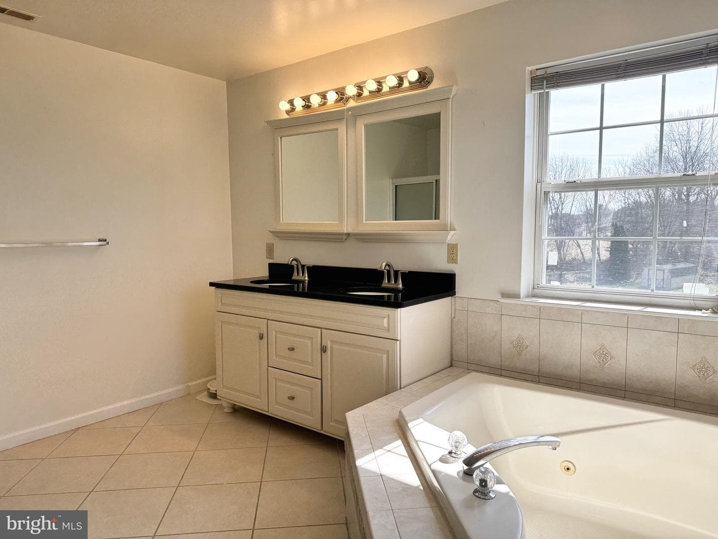 21 Meadow Lane photo 24