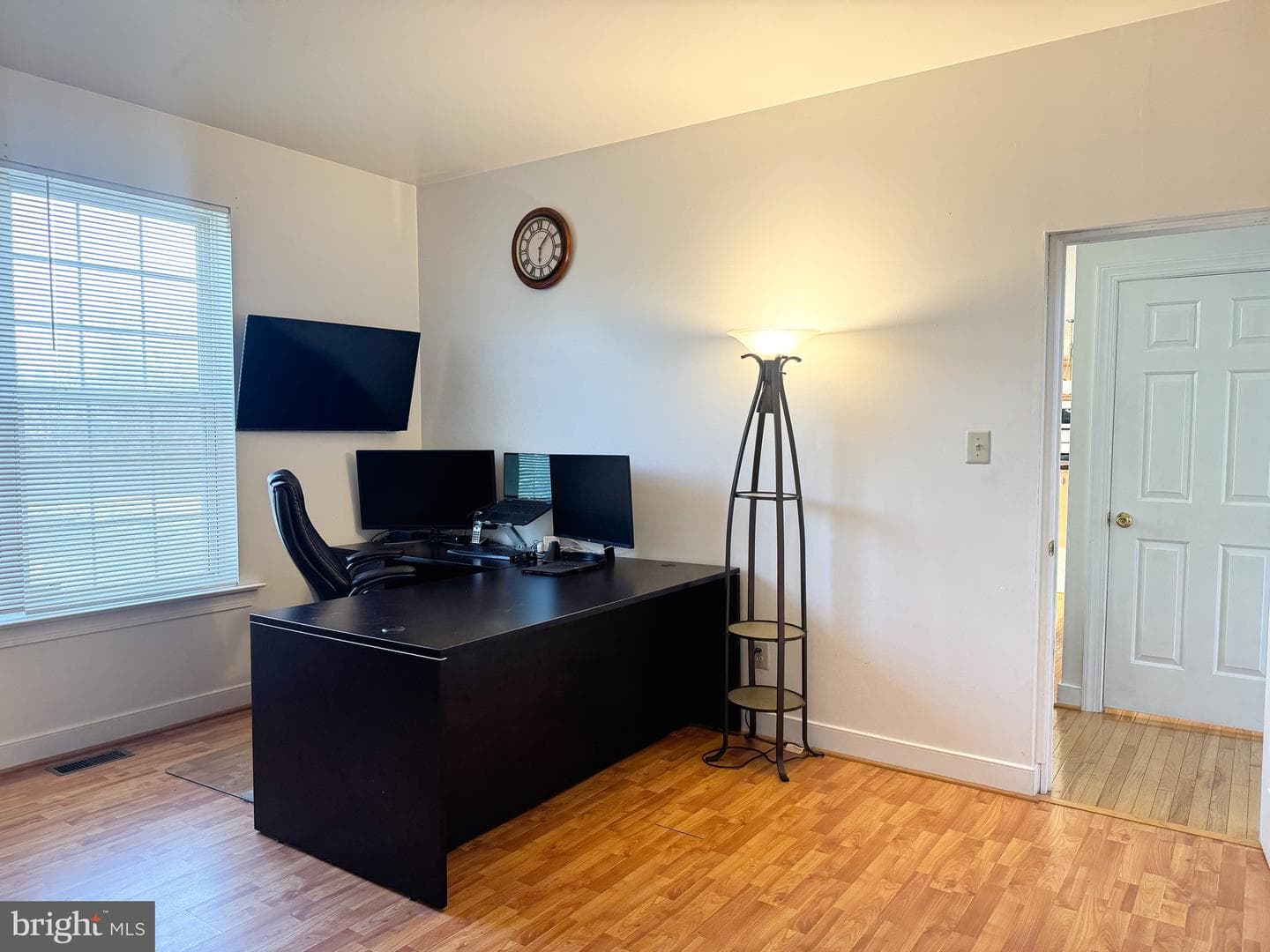 21 Meadow Lane photo 9