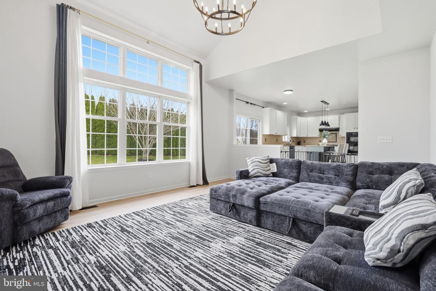 150 Durham Drive photo 5