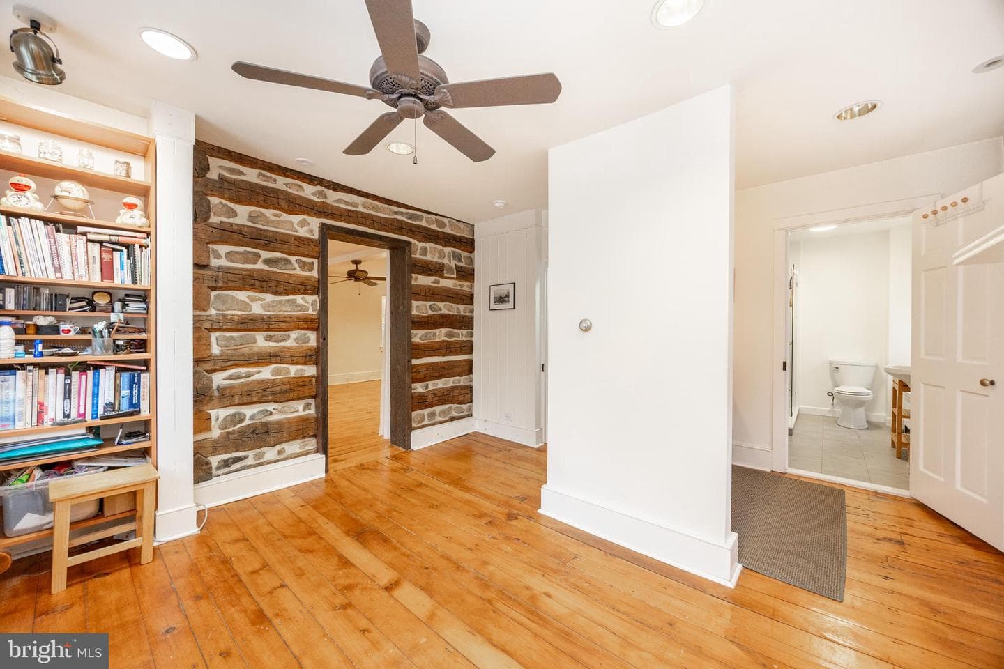 580 Reeds Road photo 18