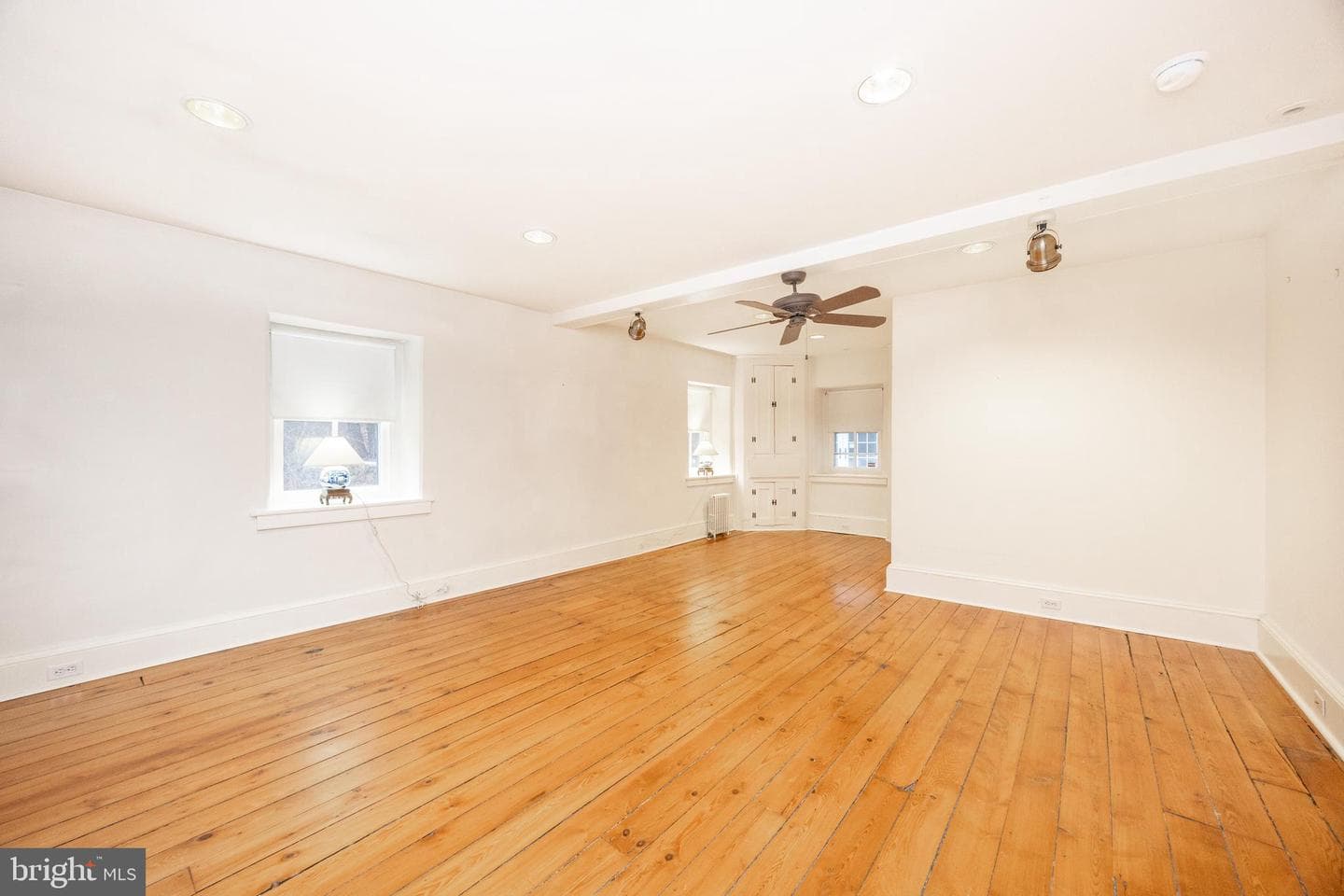 580 Reeds Road photo 20