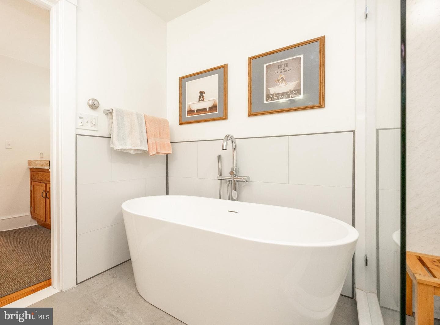 580 Reeds Road photo 26