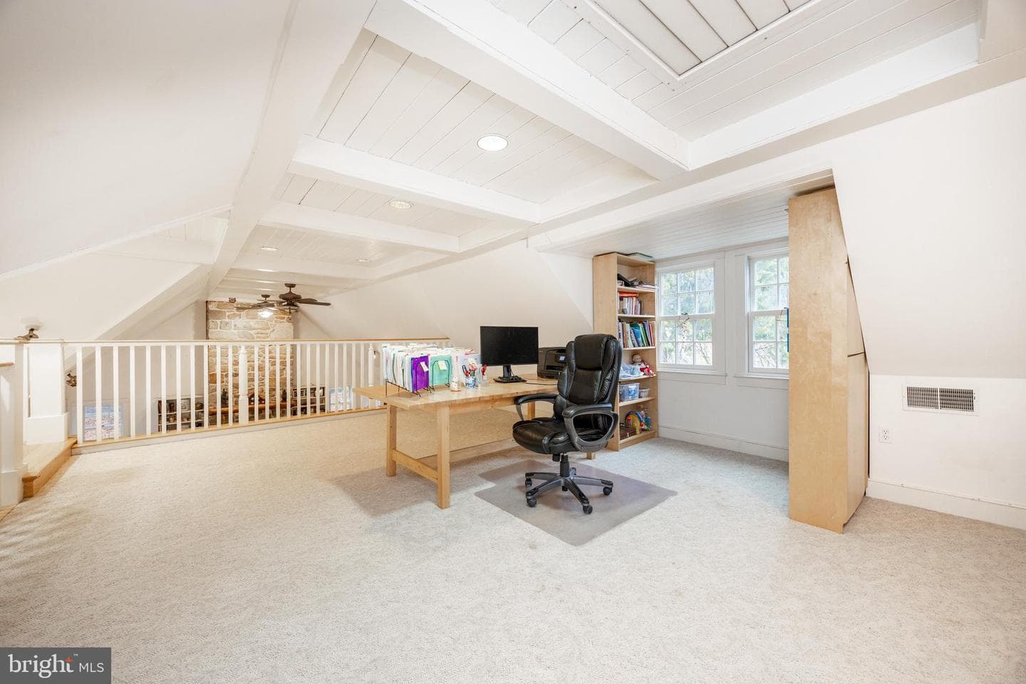 580 Reeds Road photo 33
