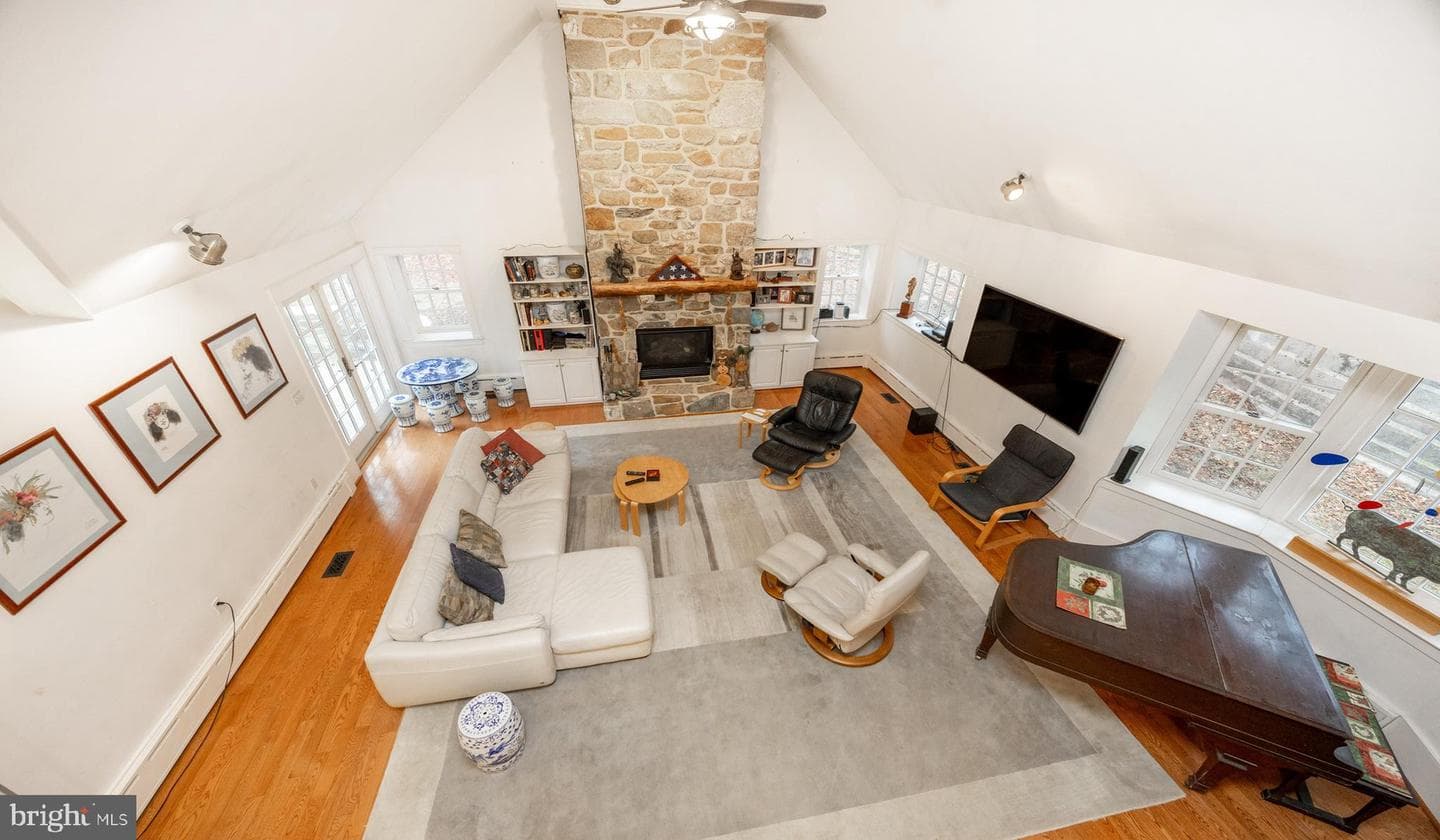 580 Reeds Road photo 34