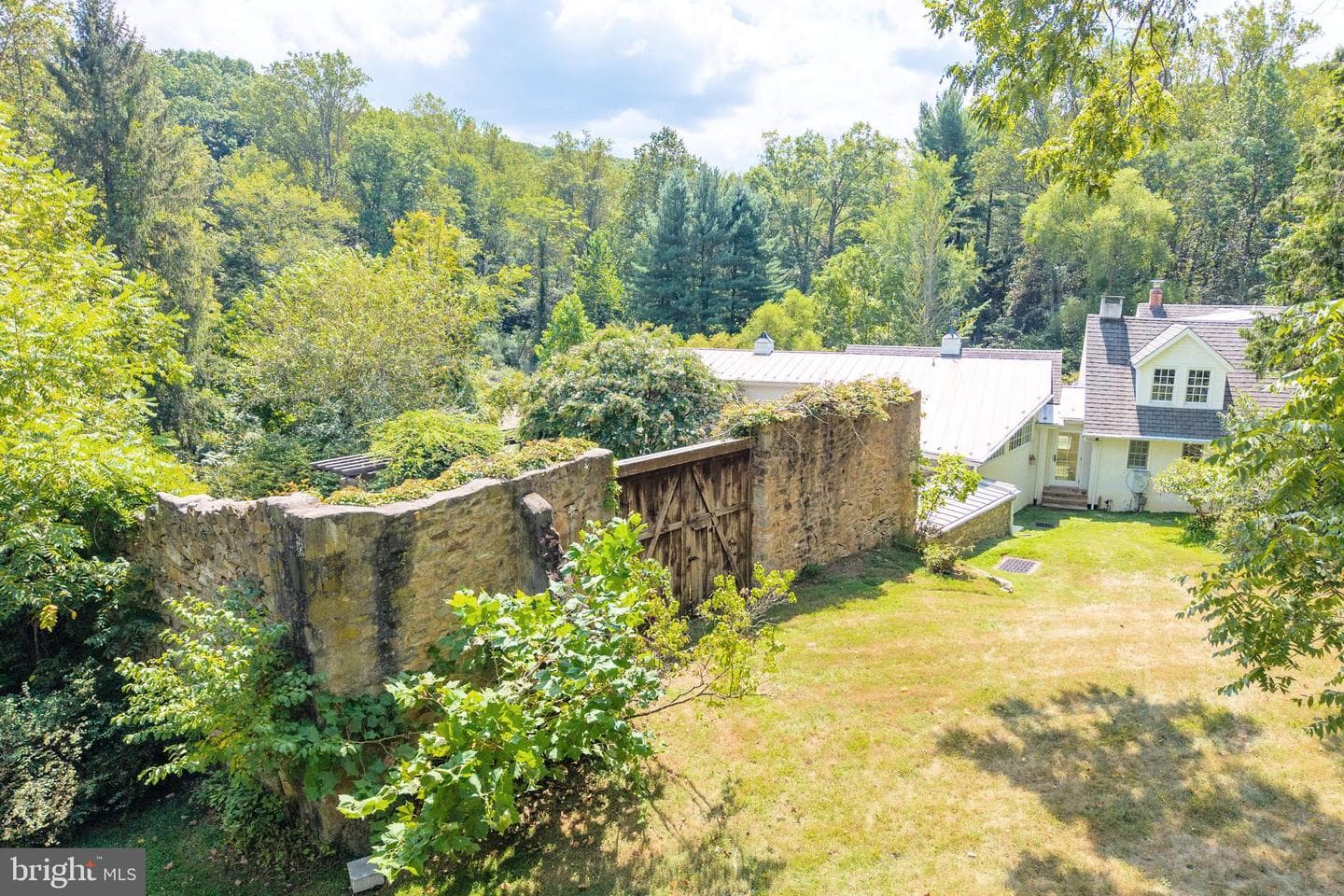 580 Reeds Road photo 65
