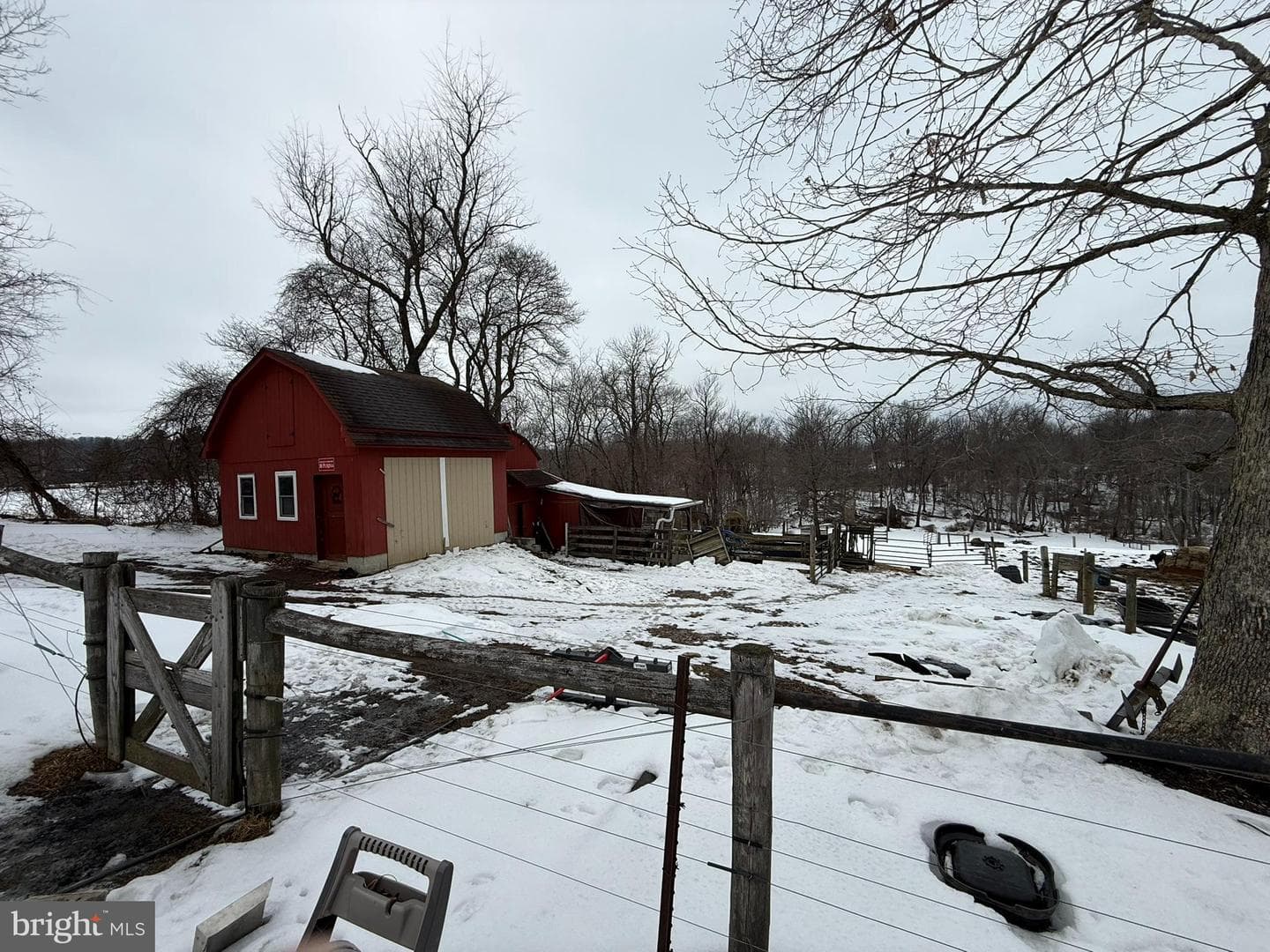 280 Mapleflower Road photo 20