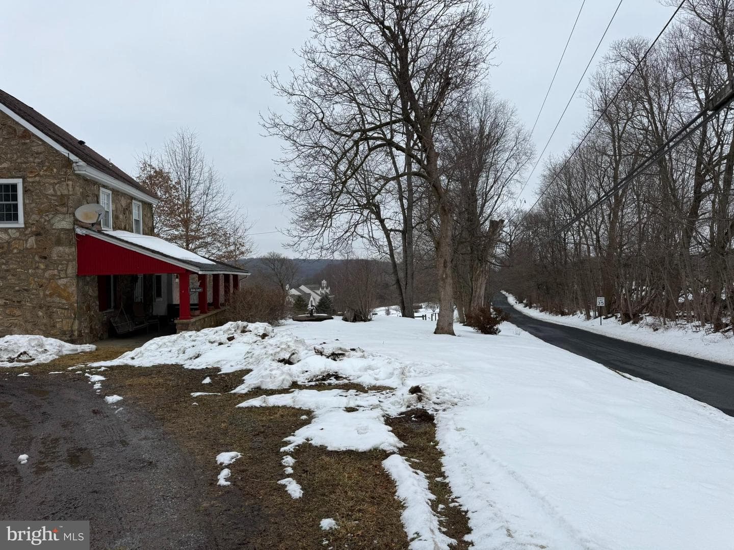 280 Mapleflower Road photo 5