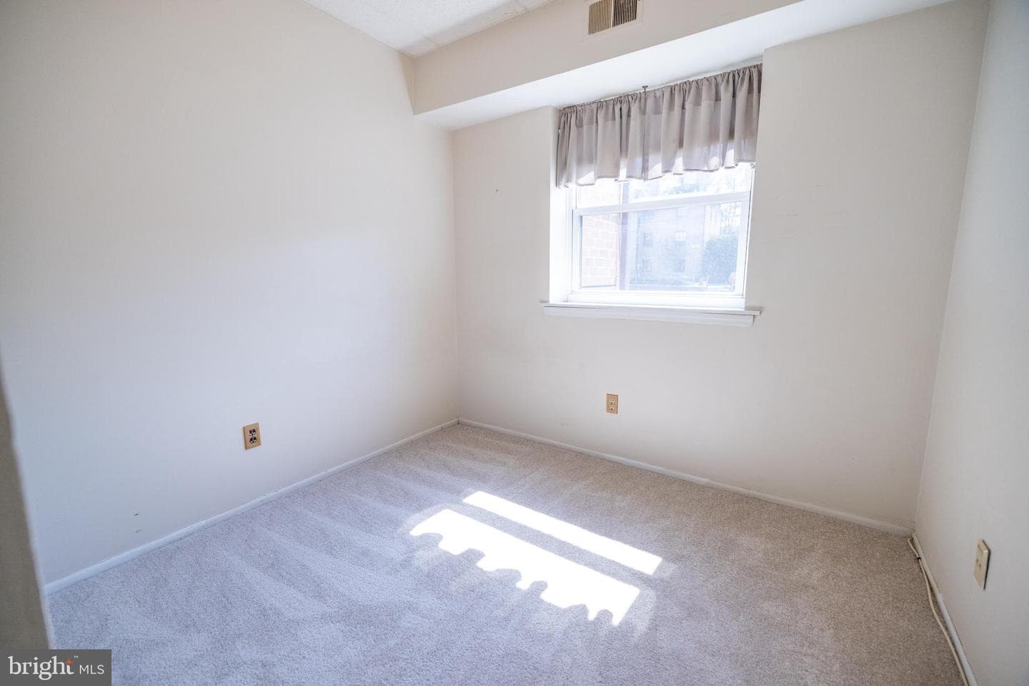 1516 Valley Drive #1516 photo 16