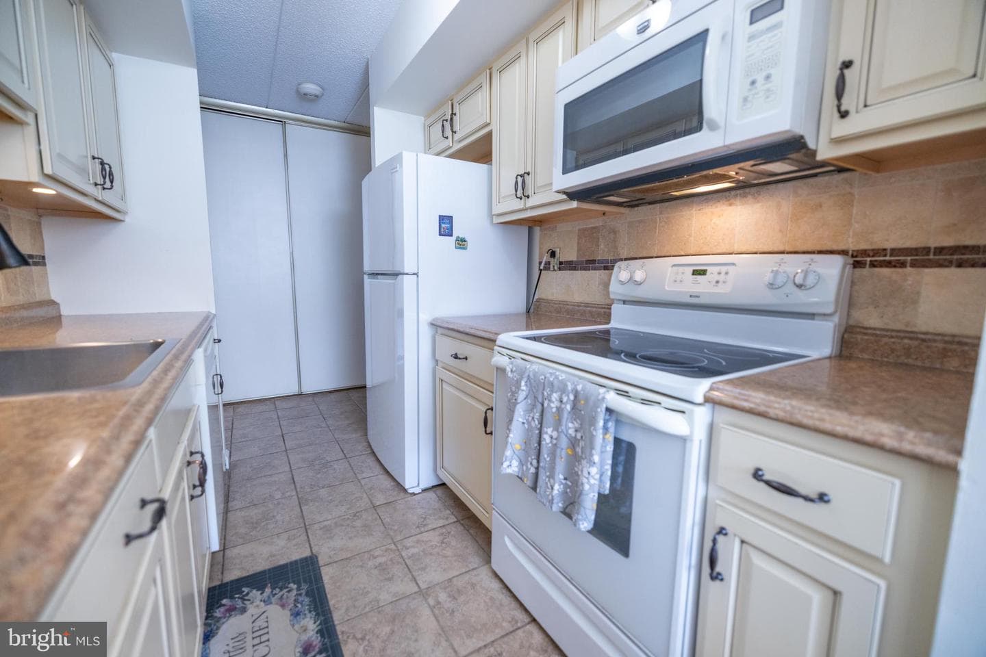 1516 Valley Drive #1516 photo 5