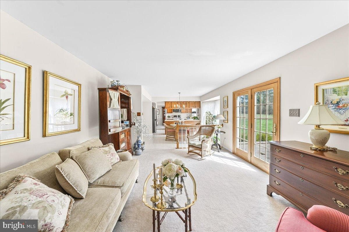 203 Balmoral Circle photo 19