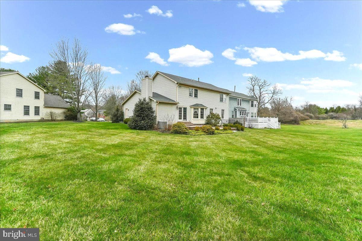 203 Balmoral Circle photo 31
