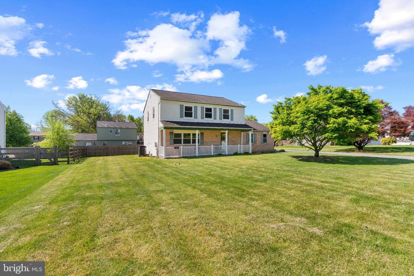 31 Carlson Way photo 3