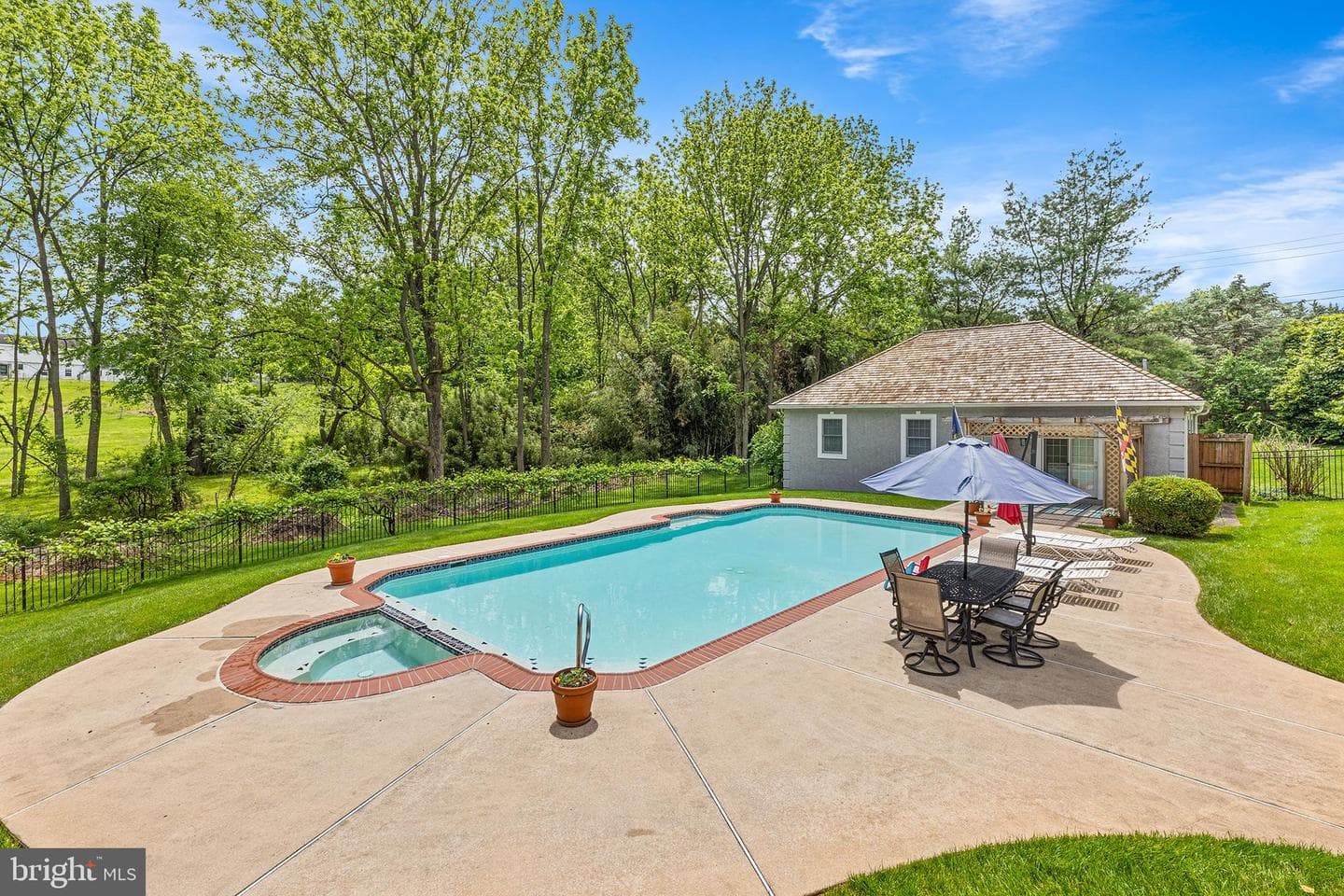 510 Day Spring Ln photo 61