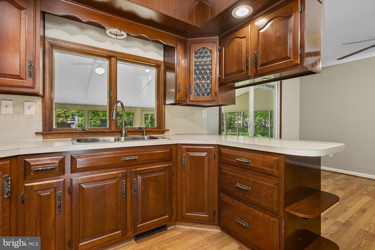 304 Crump Road photo 12