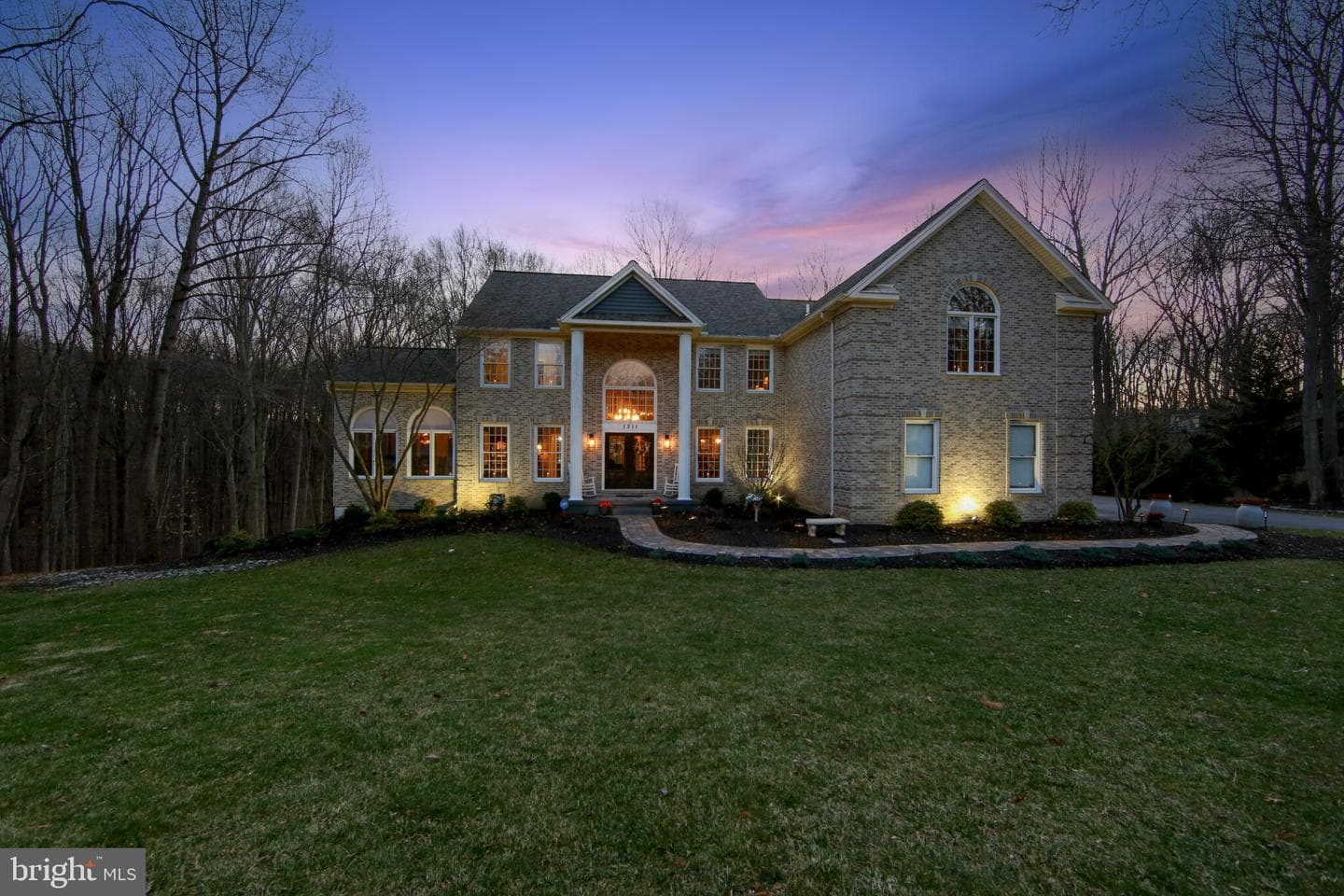 1311 Richmond Place photo 2