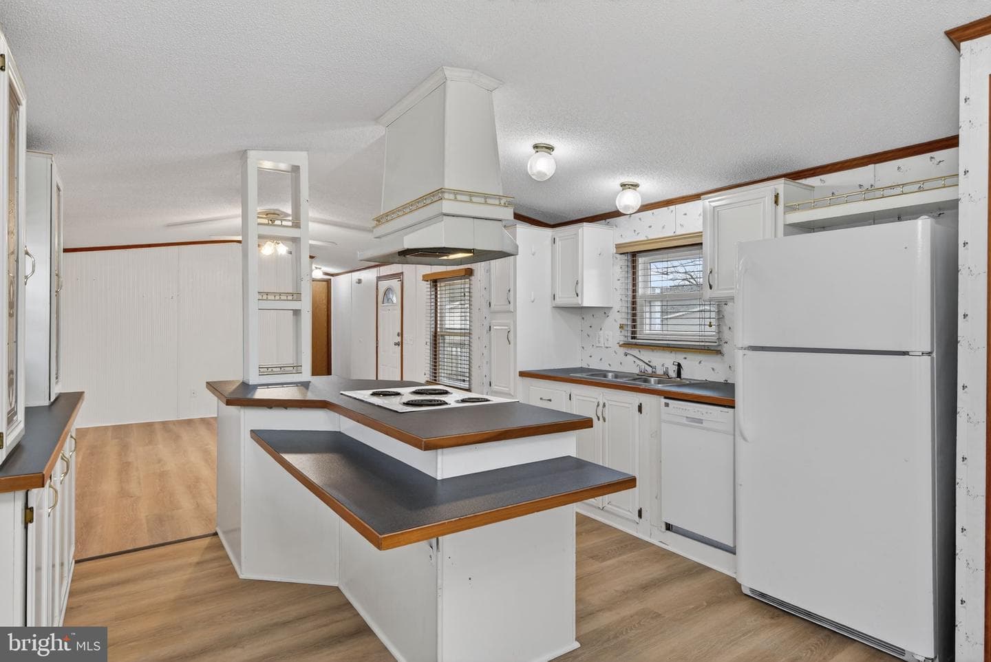 212 Michael Road photo 8