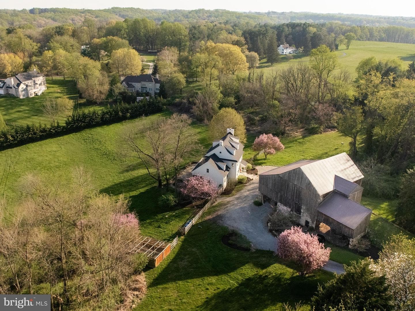 100 Pennfield Drive photo 98