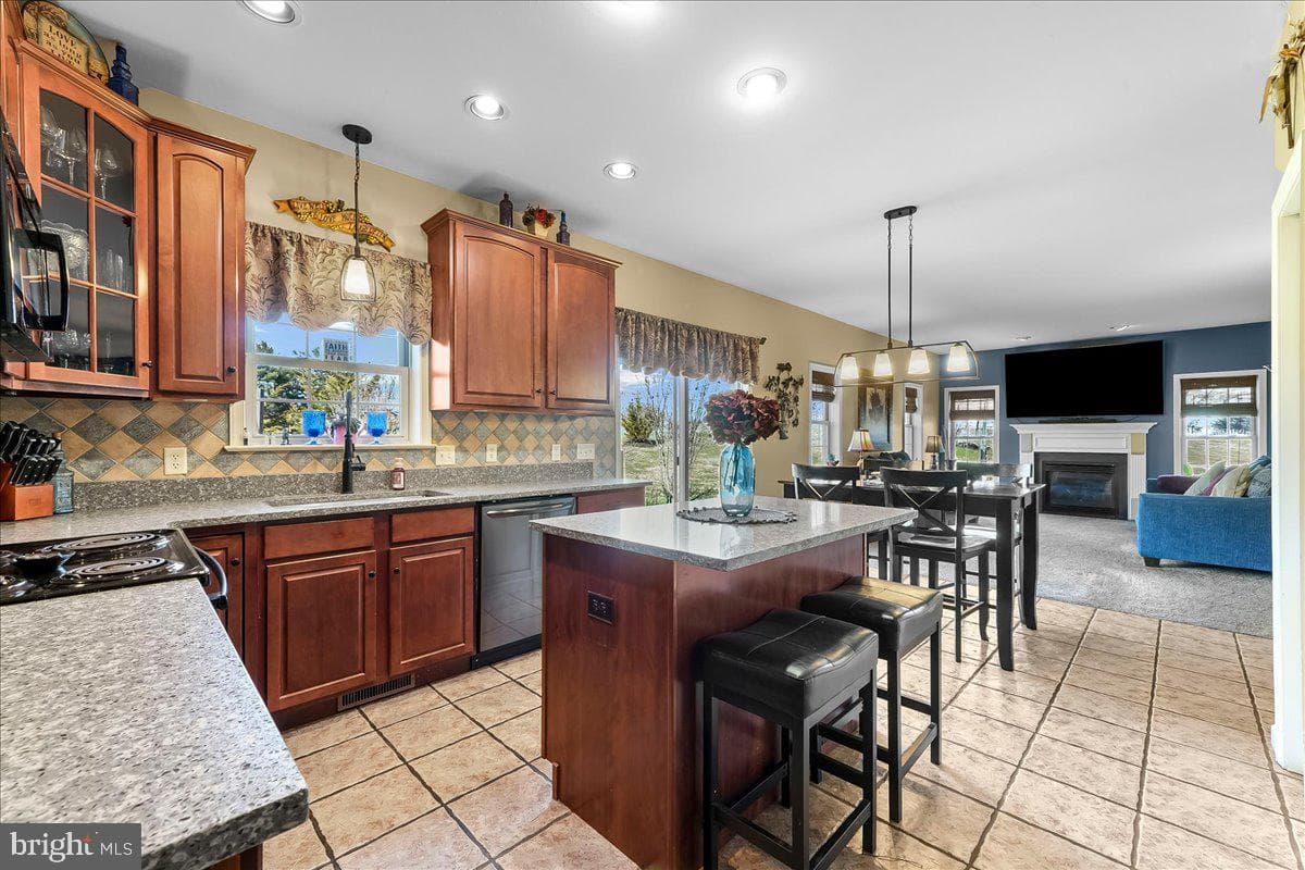 33 Bandon Circle photo 13