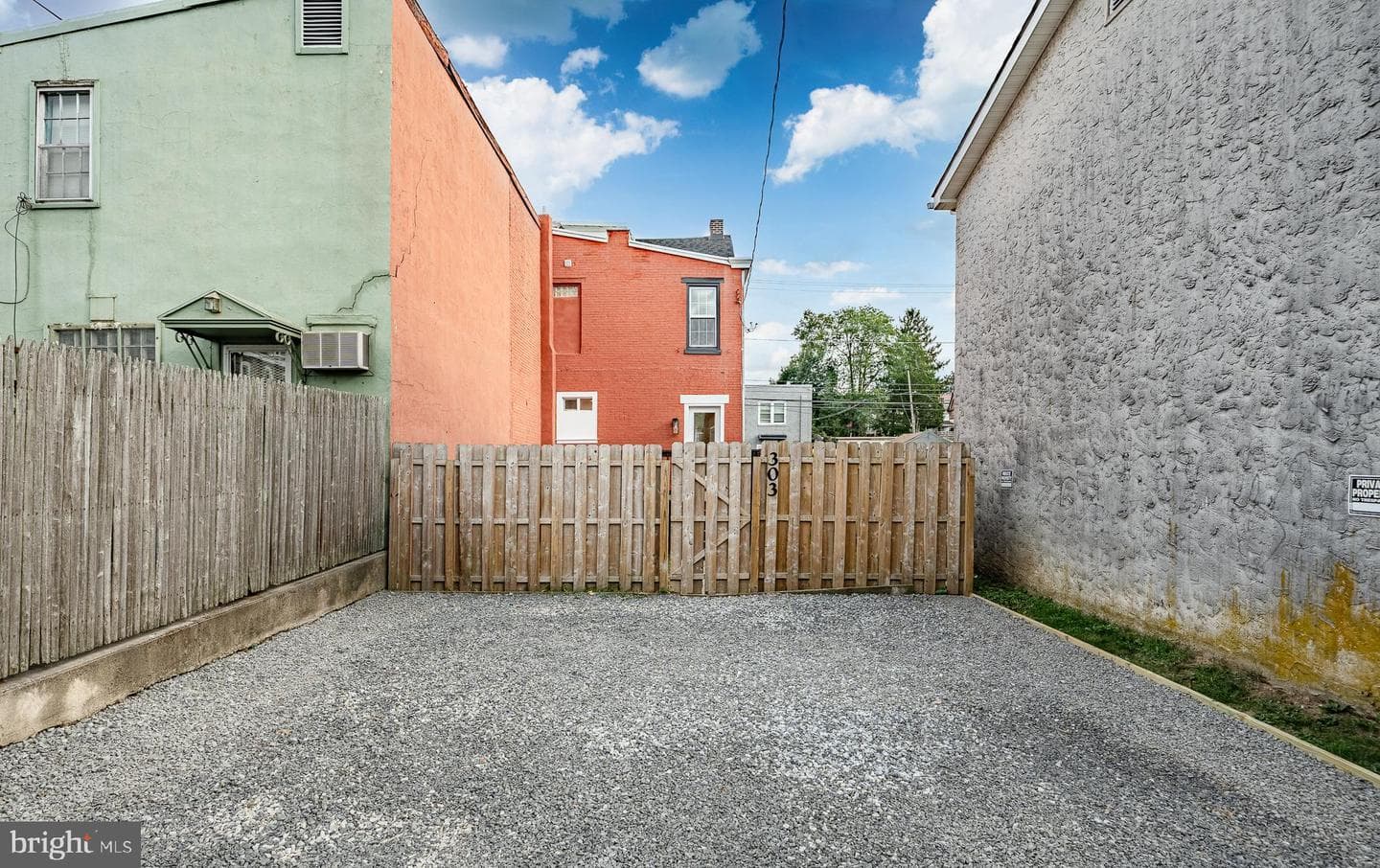 303 W Washington Street photo 38
