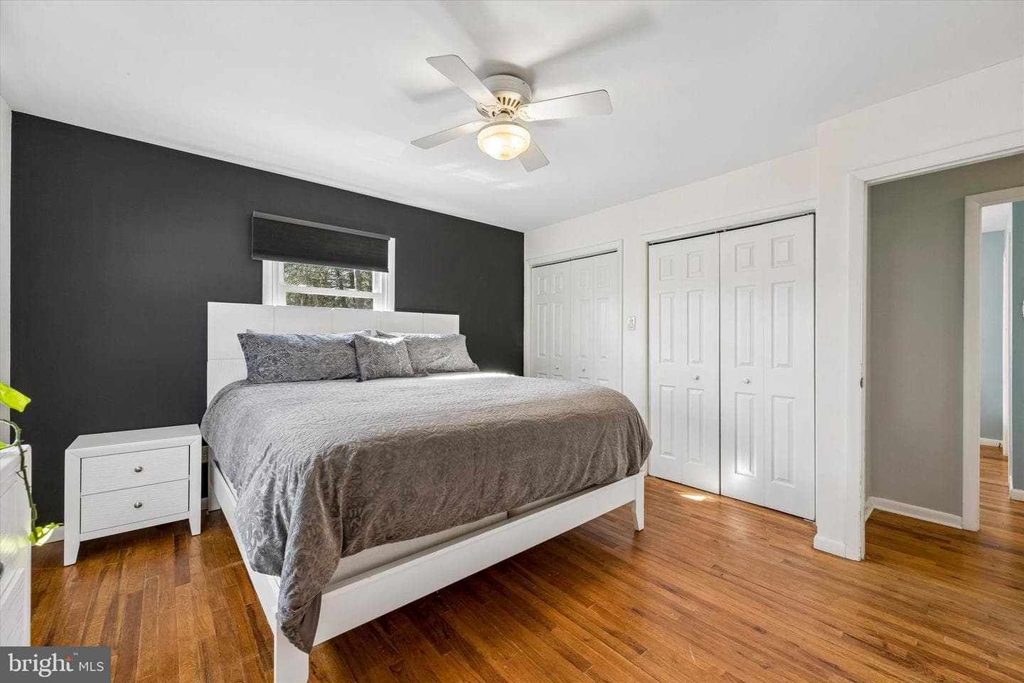 100 Evergreen Drive photo 16