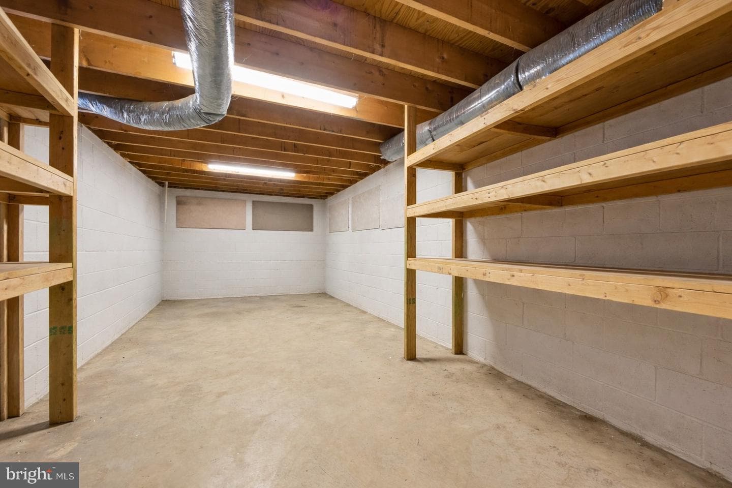 100 Evergreen Drive photo 28