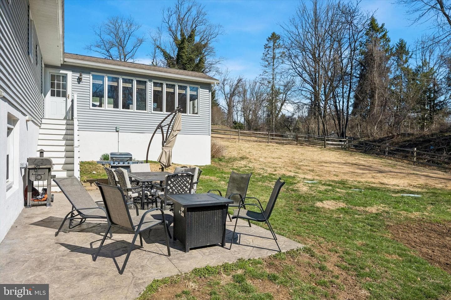 100 Evergreen Drive photo 30