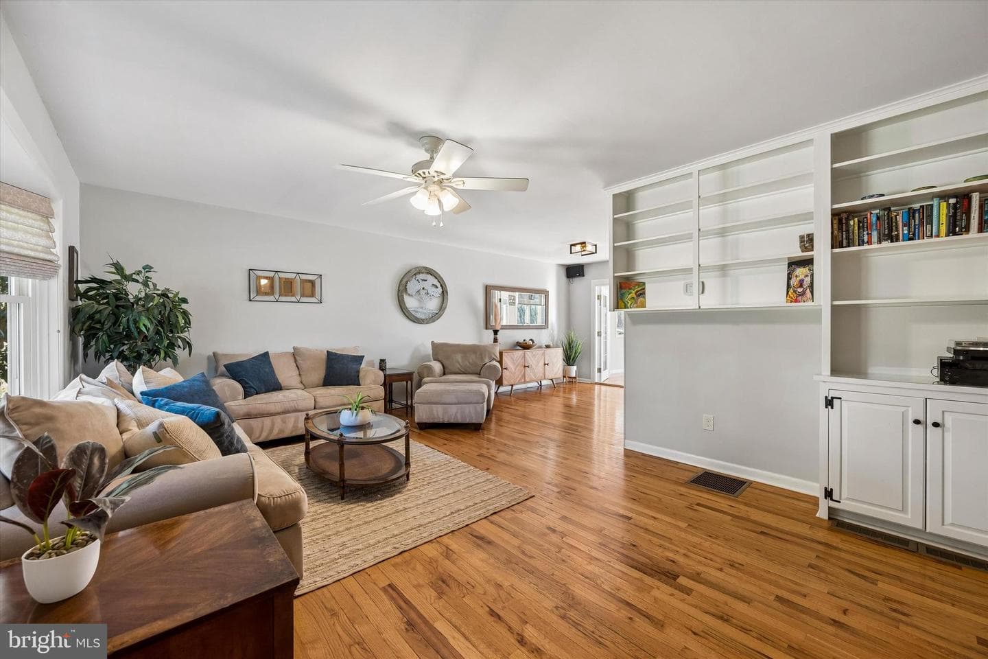 100 Evergreen Drive photo 5