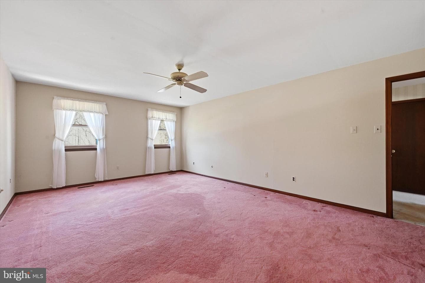 521 Susan Drive photo 16