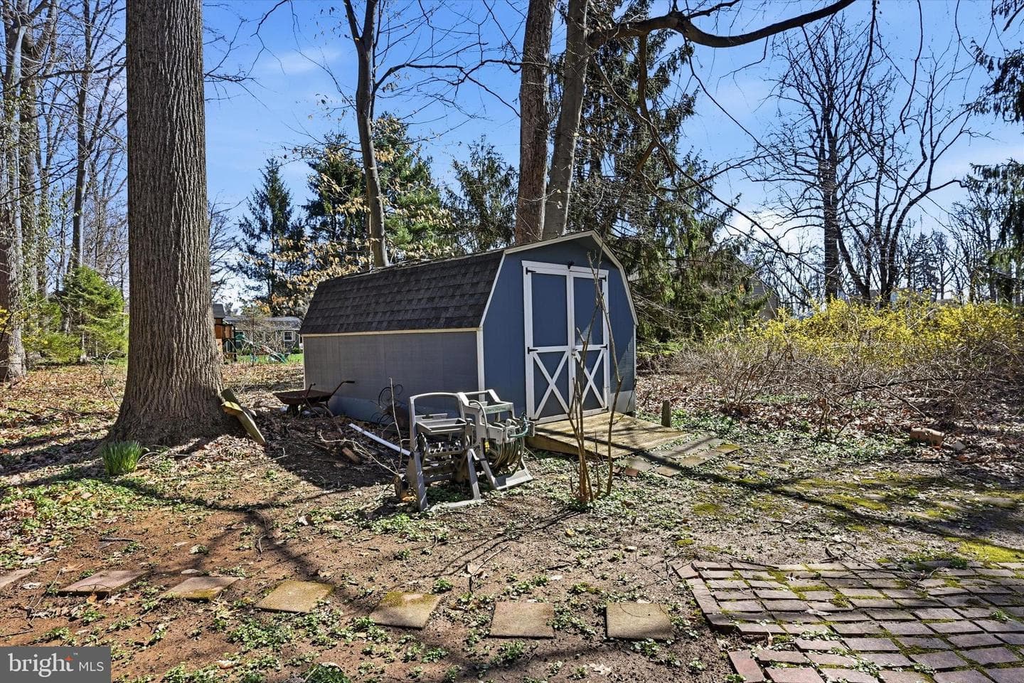521 Susan Drive photo 30
