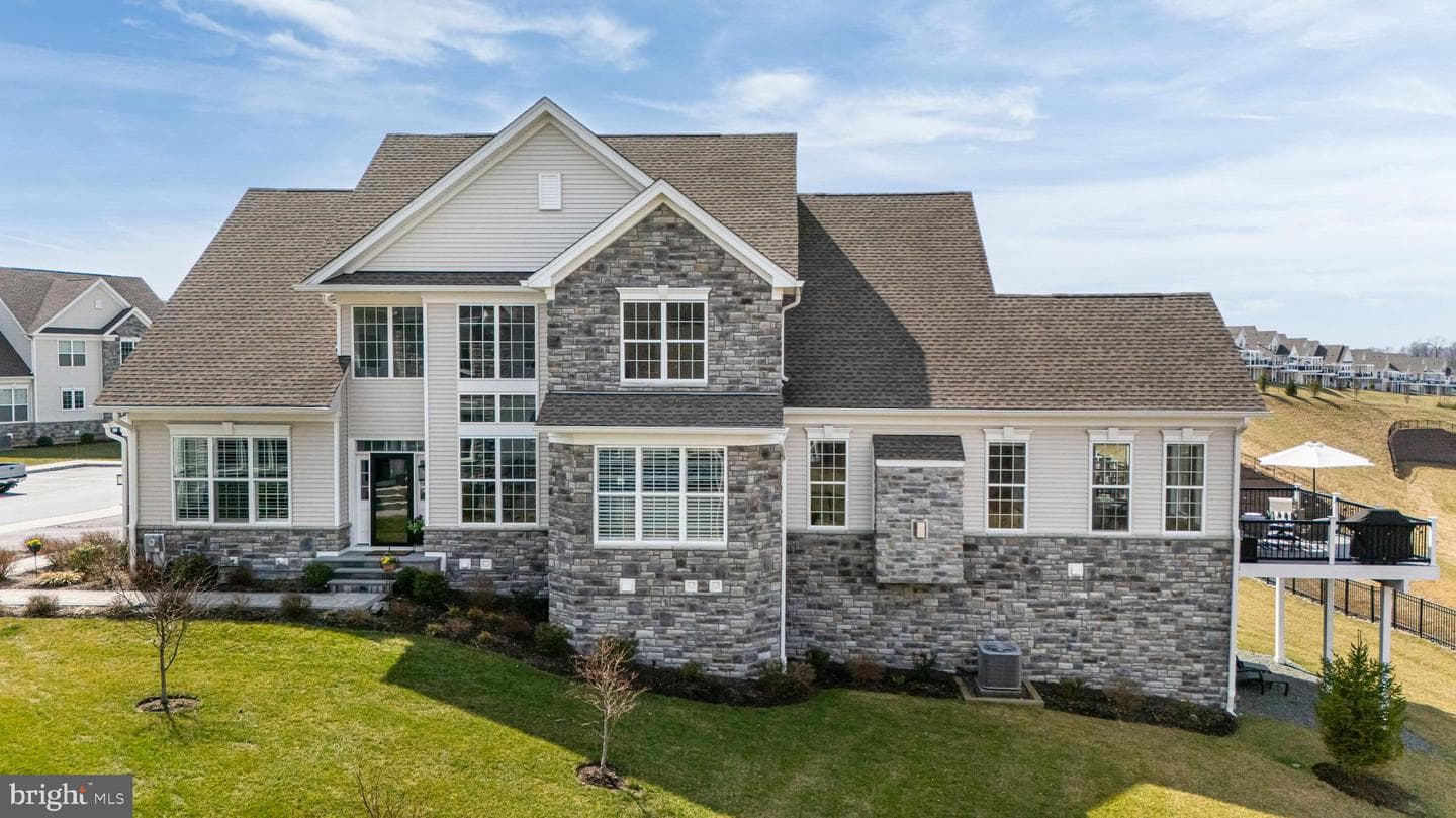 206 Reid Way