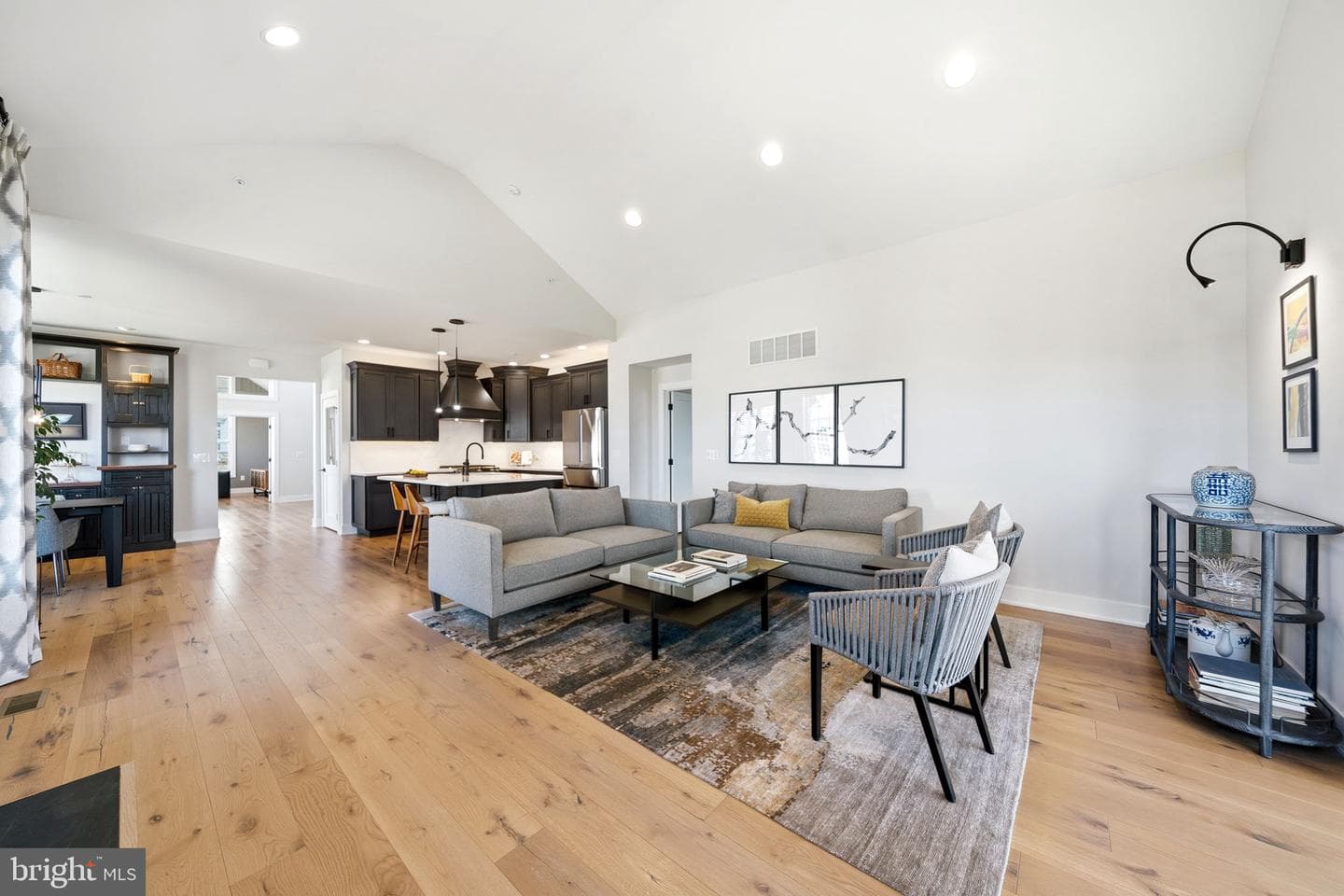 206 Reid Way photo 17