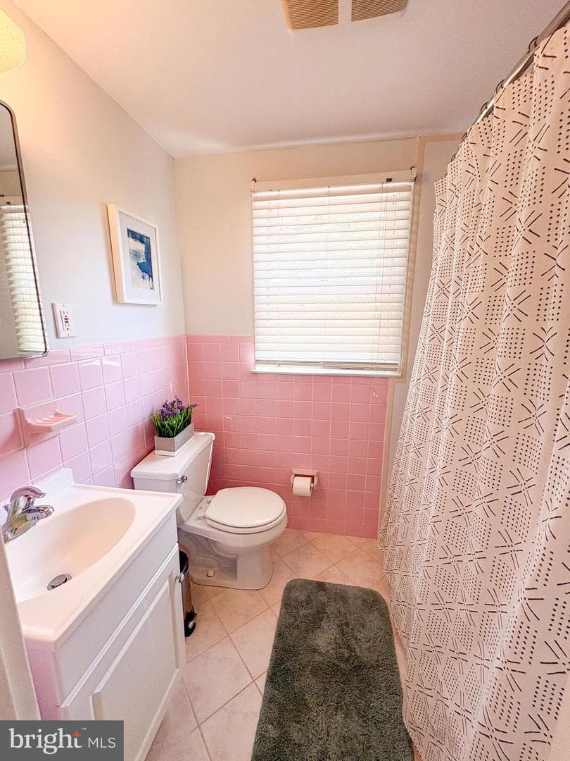 1426 Manorwood Drive photo 11