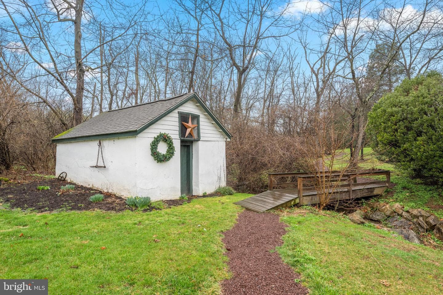 300 Old Barn Circle photo 32