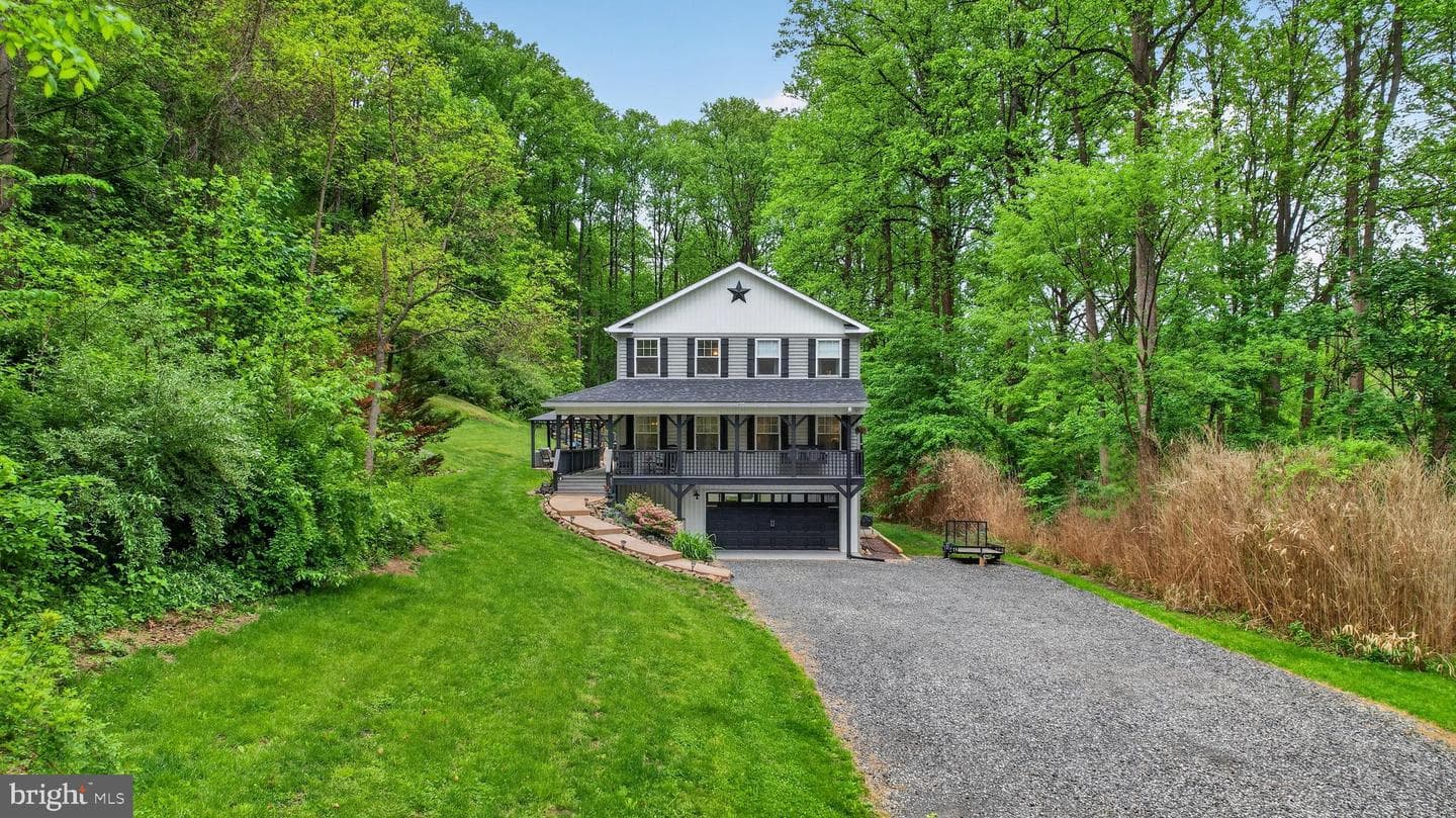 2129 Fairview Road photo 2