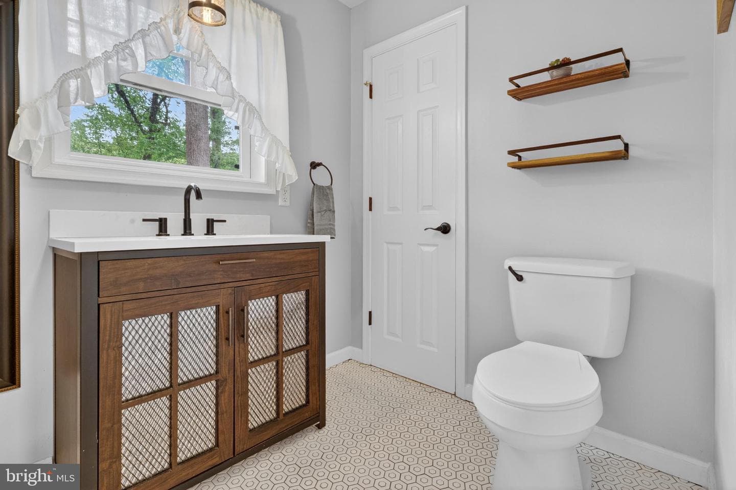 2129 Fairview Road photo 31