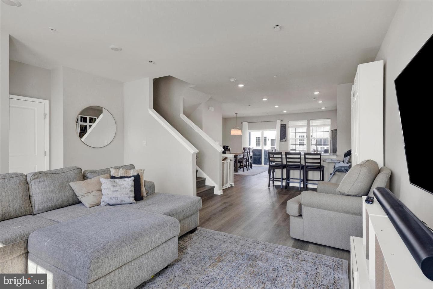423 Smithworks Boulevard photo 12