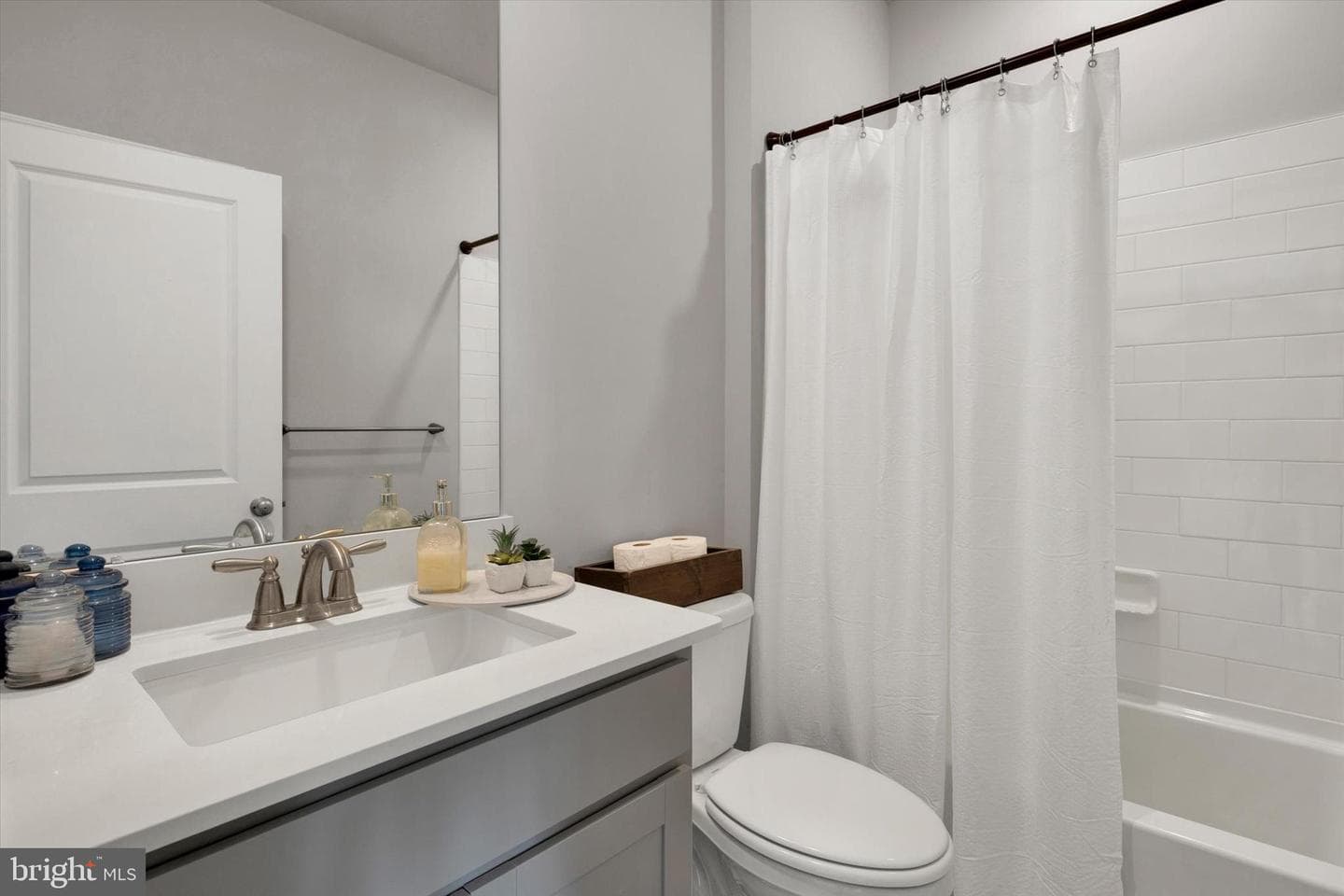 423 Smithworks Boulevard photo 31