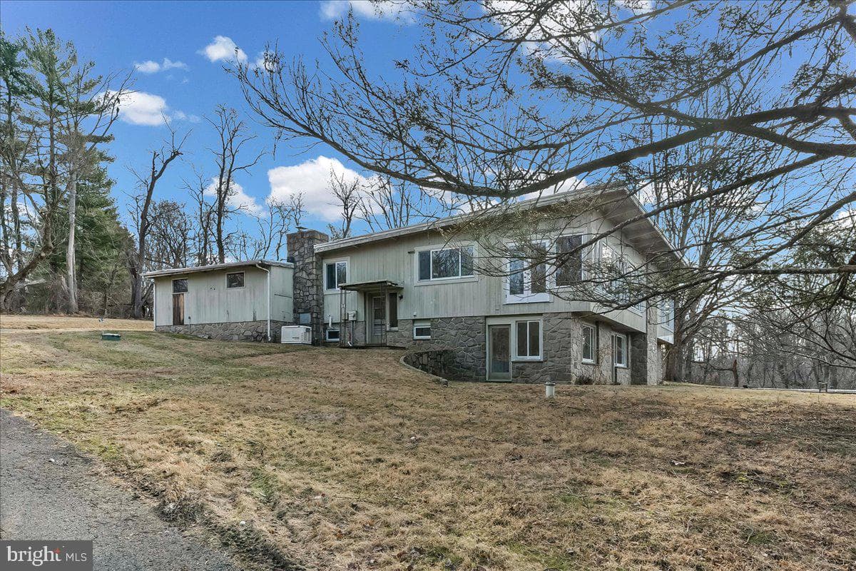 1335 Creek Road photo 1