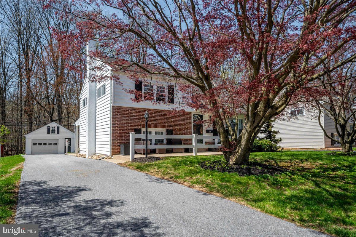 26 Greentree Lane photo 29