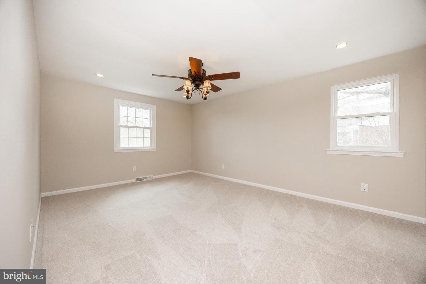 401 Baker Lane photo 23