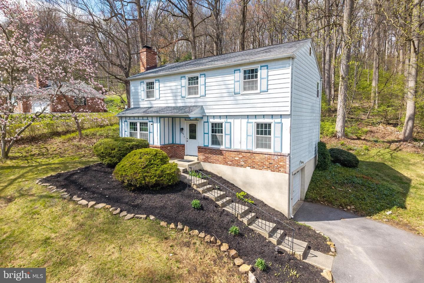401 Baker Lane photo 3