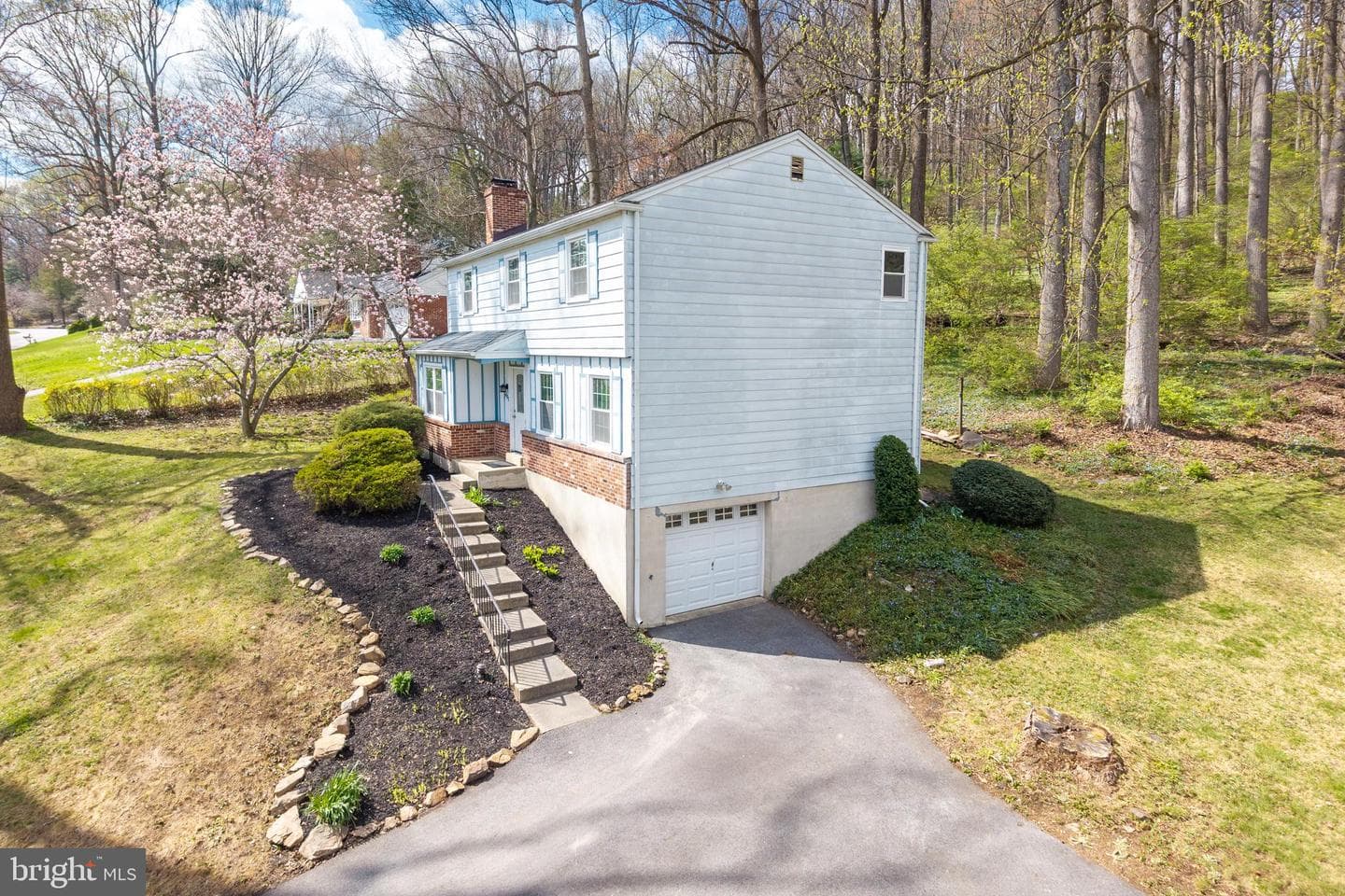 401 Baker Lane photo 4