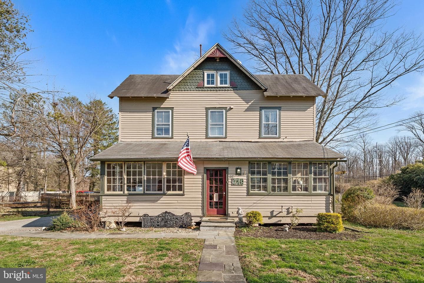 671 Leopard Road photo 2
