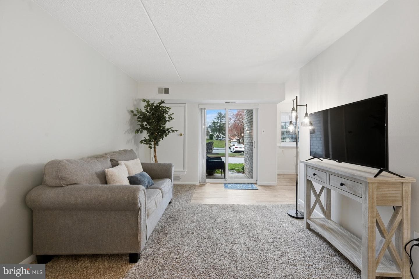 2905 Eagle Road photo 5
