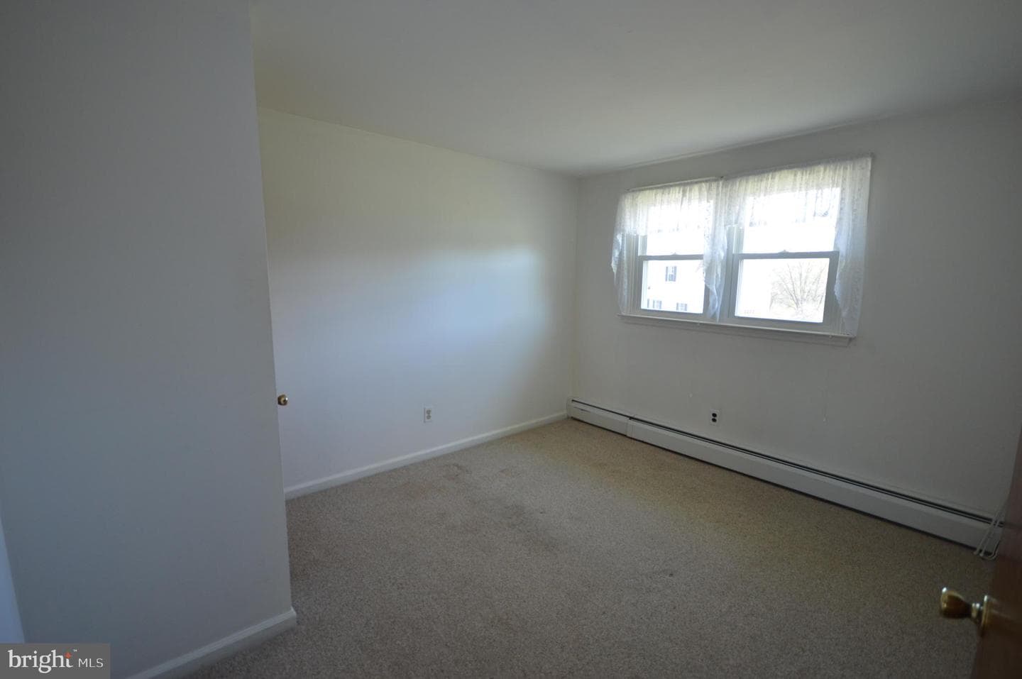 512 E Avondale Road photo 9