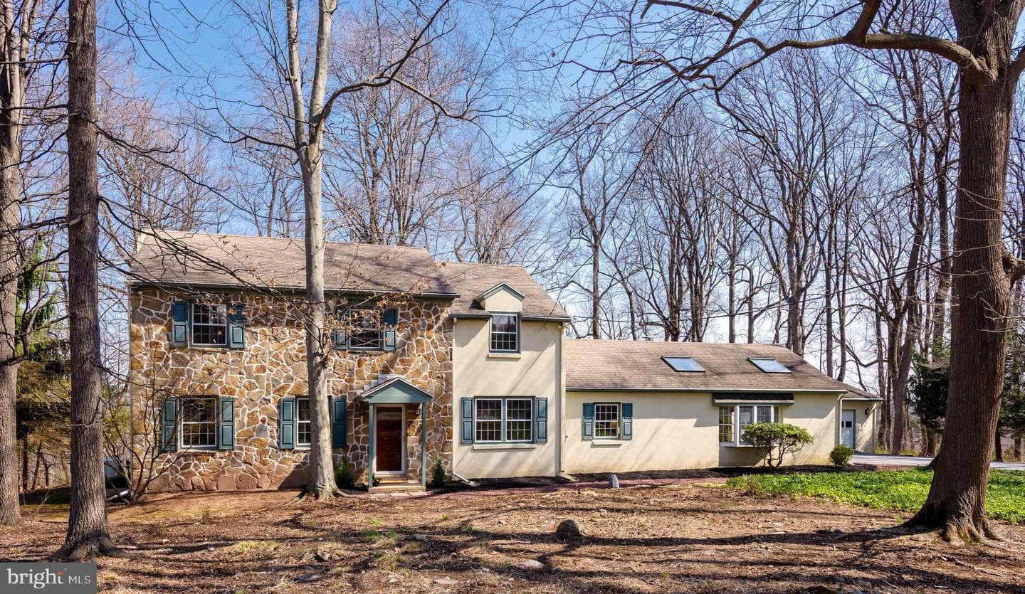 1116 Tinkerhill Lane