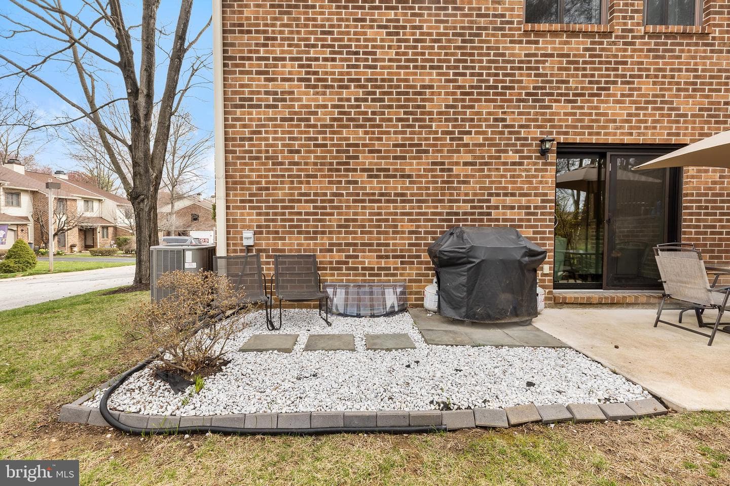 306 Hanover Court photo 18