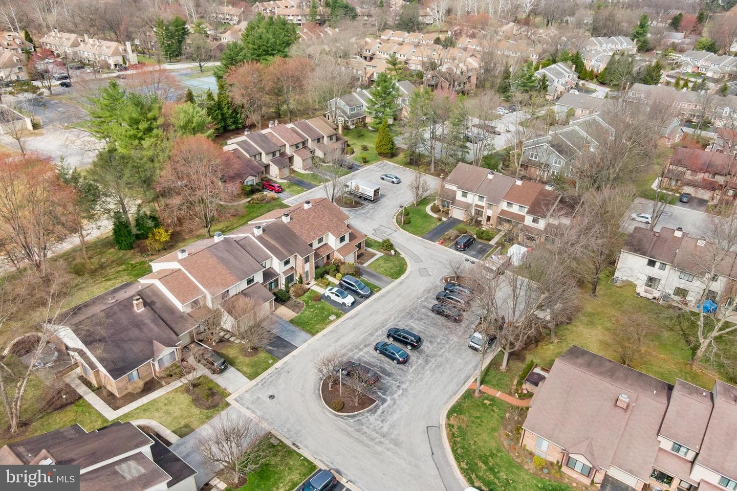 306 Hanover Court photo 45
