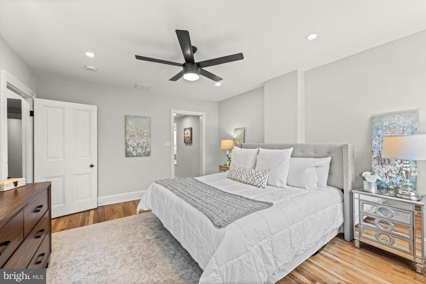 222 W Barnard Street photo 24